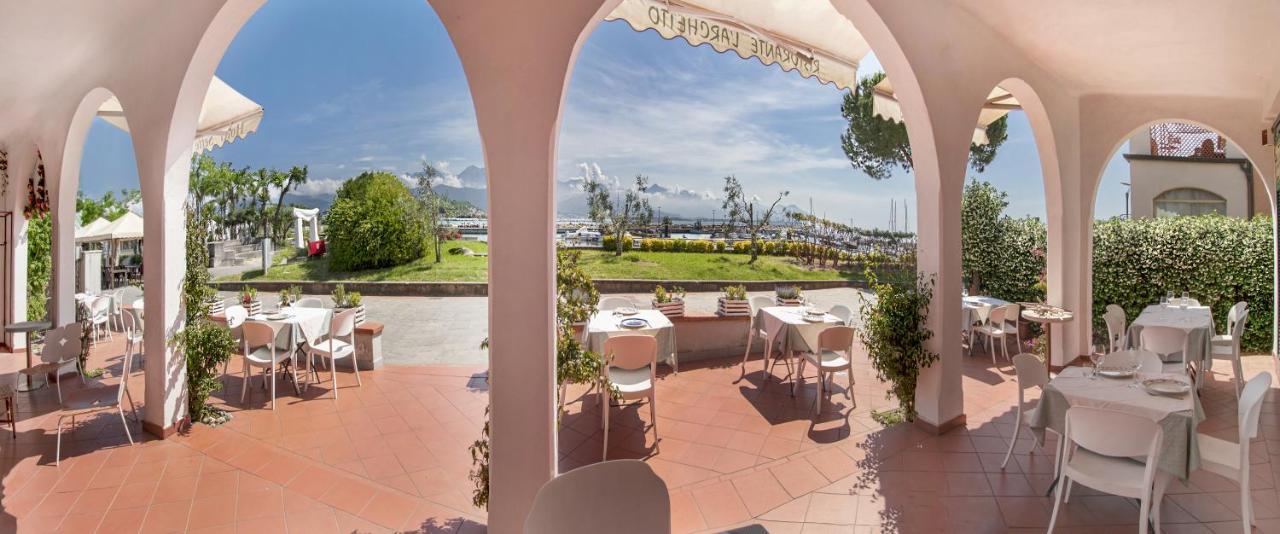 Hotel Sette Archi Bocca di Magra Екстериор снимка