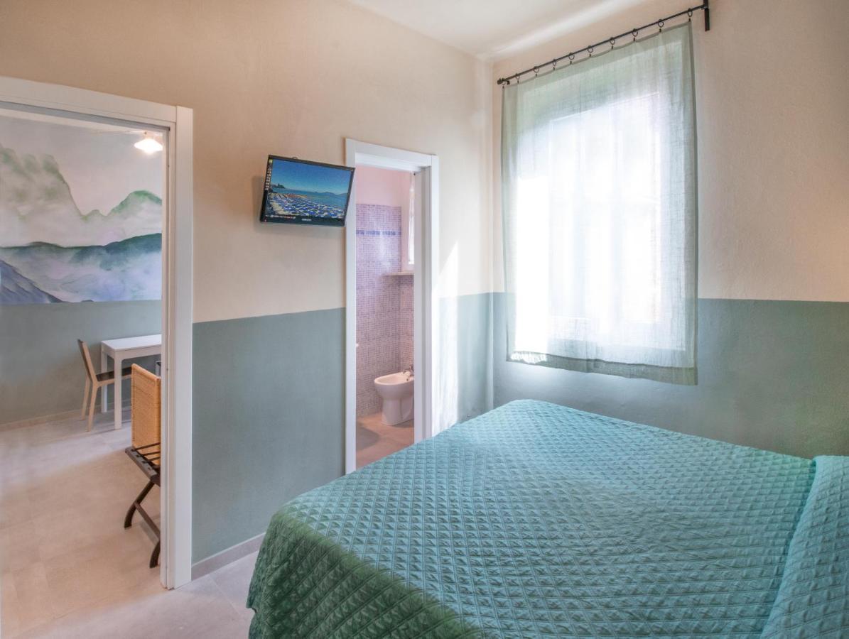 Hotel Sette Archi Bocca di Magra Екстериор снимка