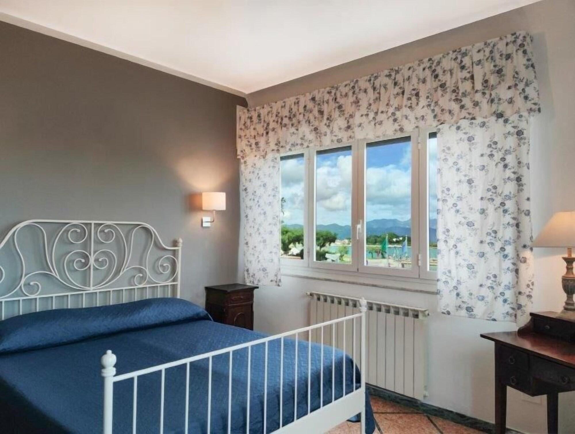 Hotel Sette Archi Bocca di Magra Екстериор снимка