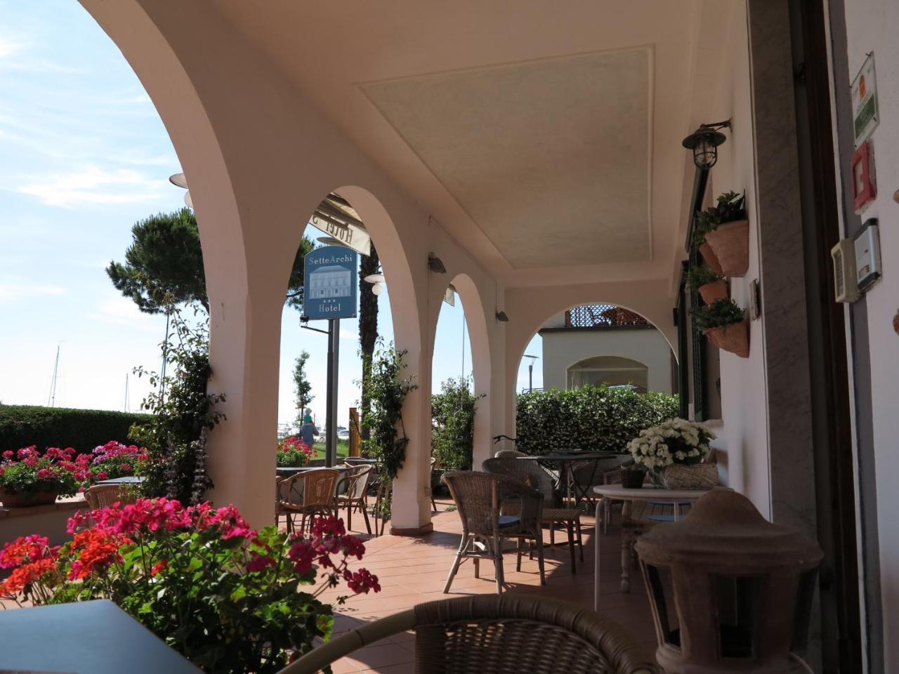 Hotel Sette Archi Bocca di Magra Екстериор снимка