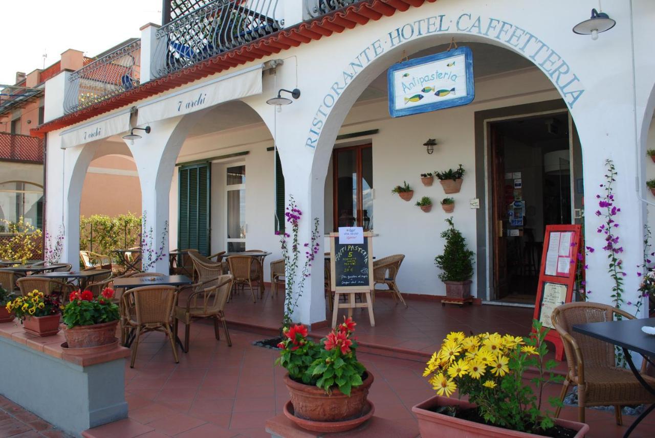 Hotel Sette Archi Bocca di Magra Екстериор снимка